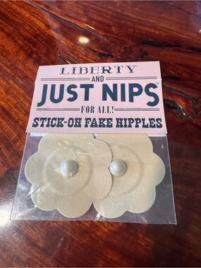 Magic Beige Flower-Shaped Adhesive Pasties